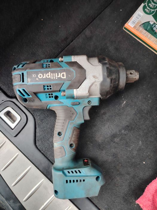 Cheie pistol impact  3/4 pe acumulator compatibil makita  2000 nm