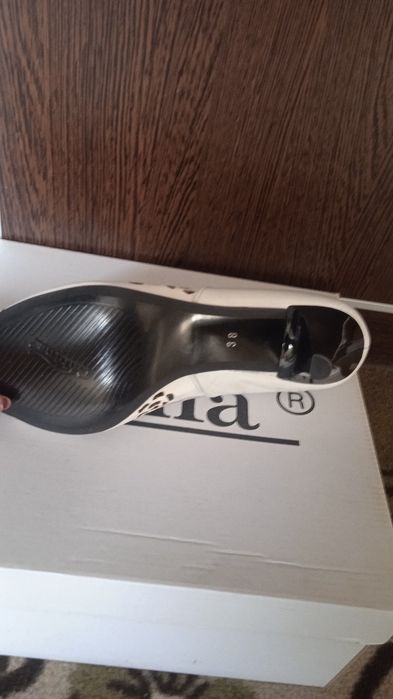 Дамски елегантни обувки