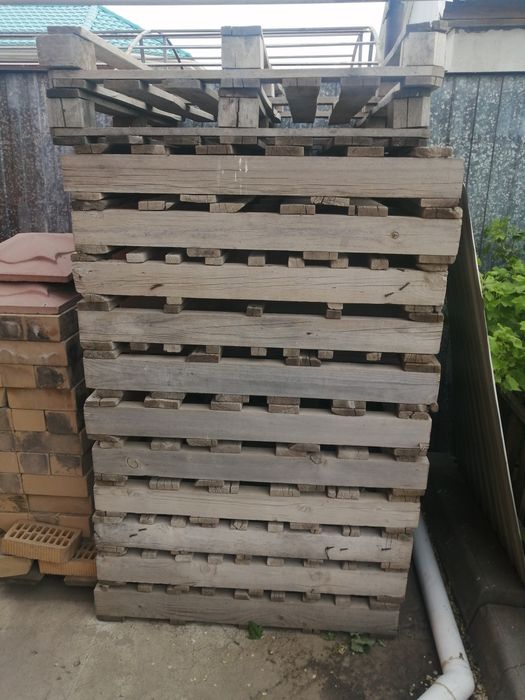 Продам поддоны б/у.
