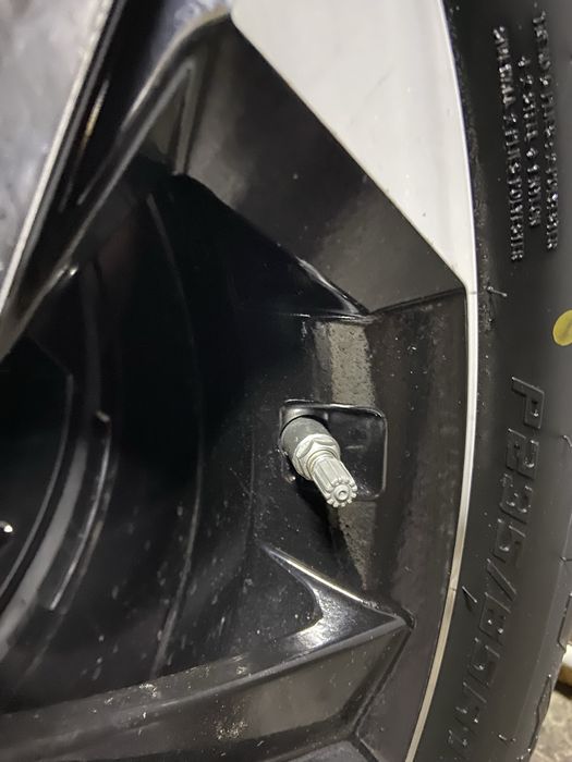 235/65/17 Hyundai Tucson ,с датчиками