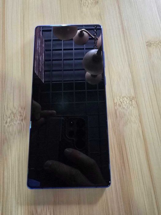 Продам Samsung Note 20