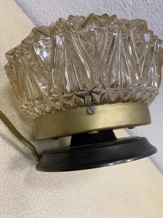 Немска настолна винтидж лампа с крисален плафон