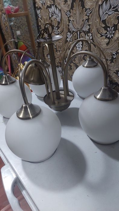 Люстра ,5 рожков ,крепкая,продам