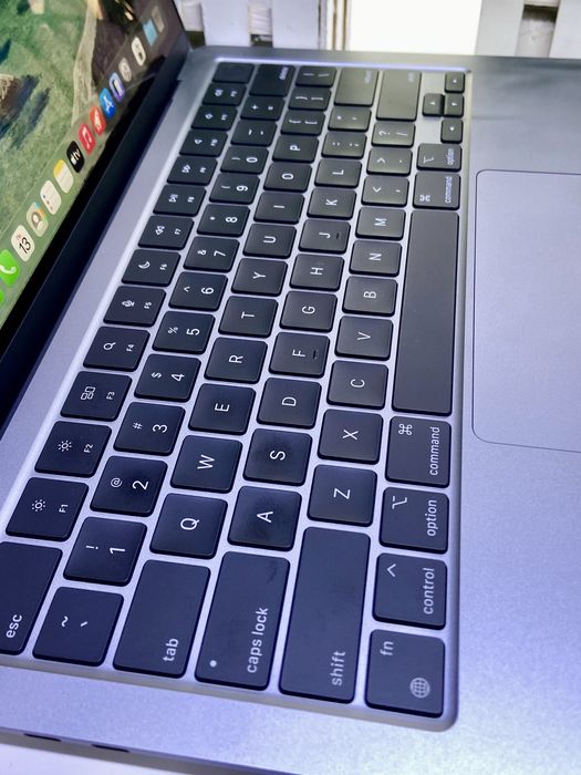 MacBook Air 13 M3 2024. Апорт Маркет