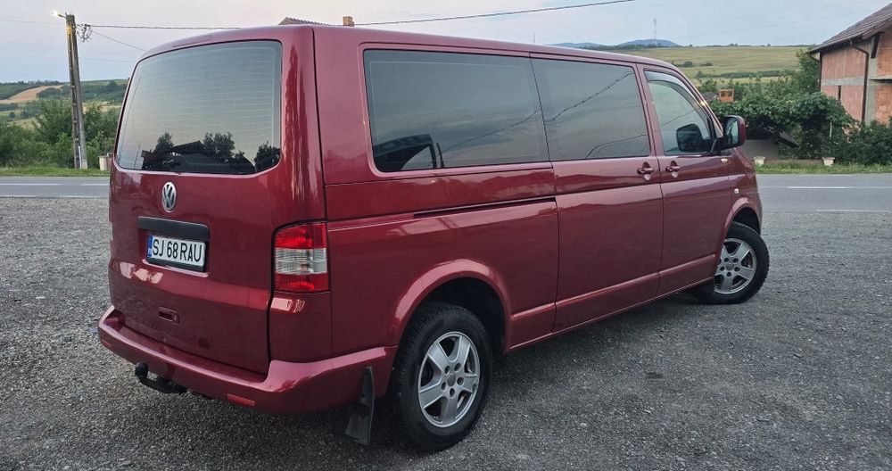 Volkswagen T5 Caravelle 2.5 TDI 131 CP 8+1*IMPECABIL**