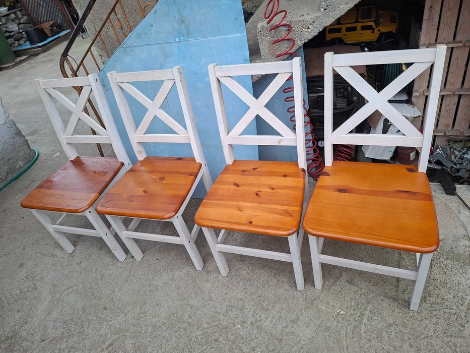 Столове четири броя