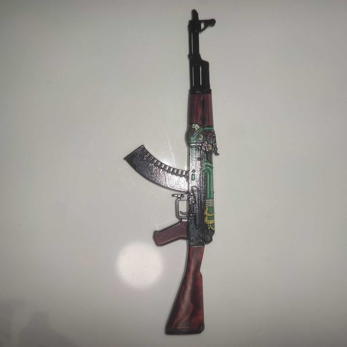 Умален модел на AK-47 Fire Serpent от CS:GO/CS:2 в мащаб 1:6