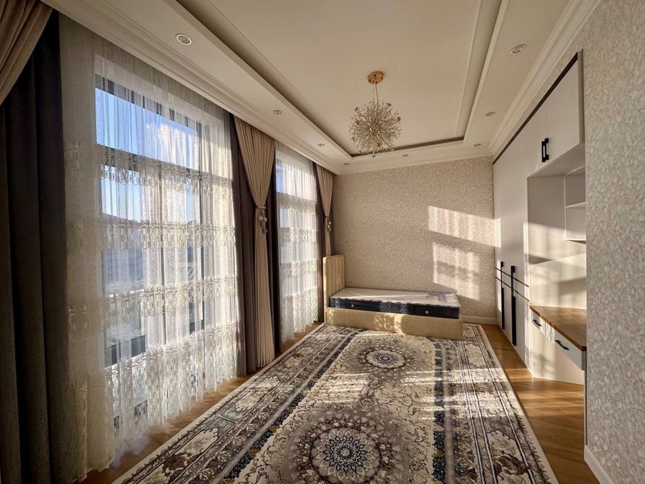 Продается Таунхаус. 3 сотки. Согдиана.