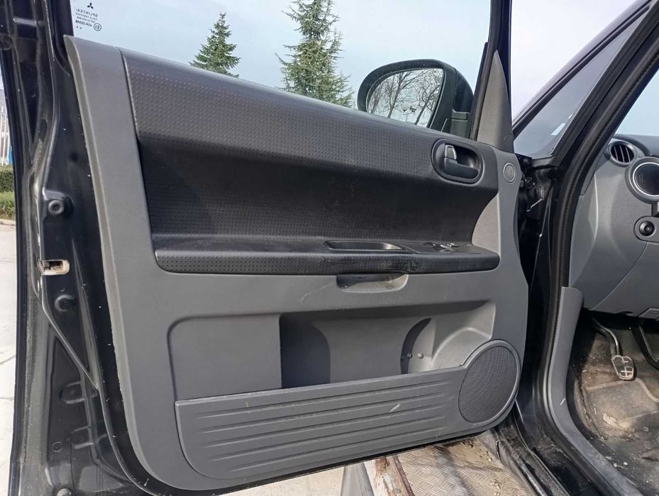 Митсубиши колт Mitsubishi colt 2008 бензин на части