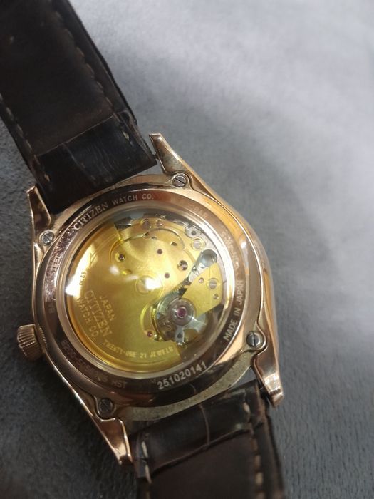 Часы наручные Япония