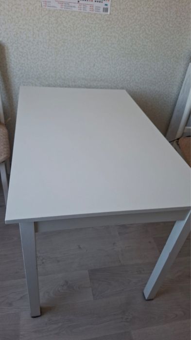 Продам кухонный стол