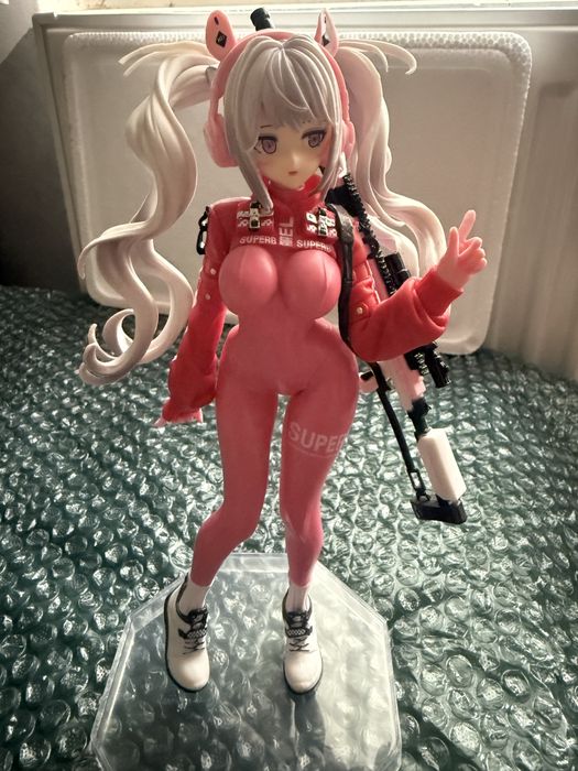 Figurina anime pink, pvc doll 24cm