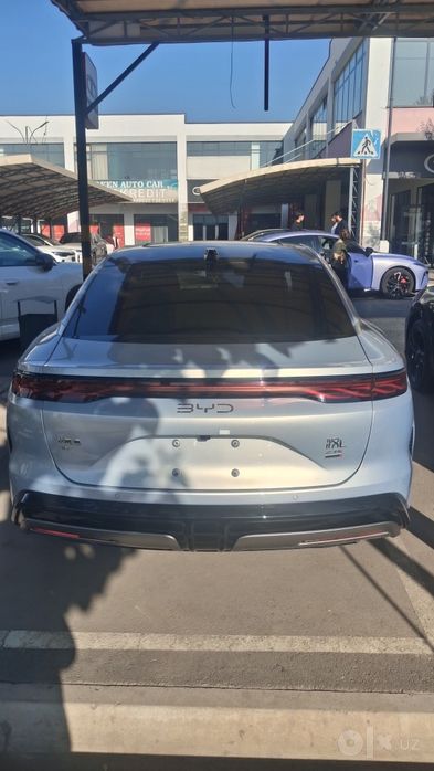 BYD hanL sof elektr