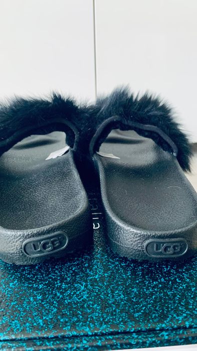 Papuci UGG originali
