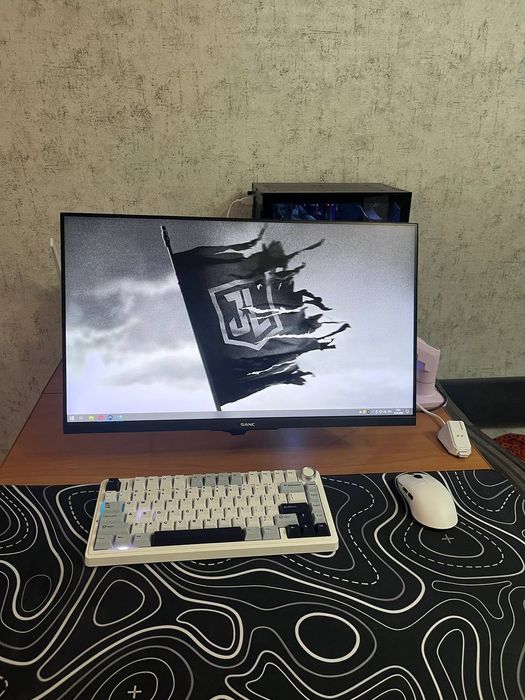 Монитор 200 герц