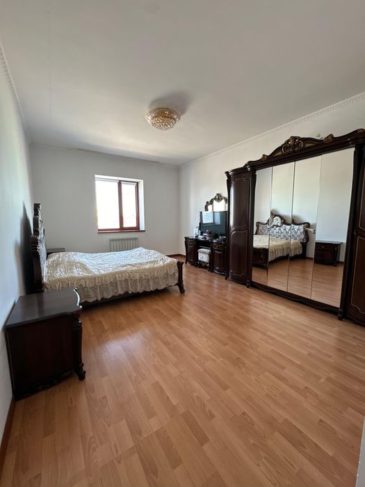 Спальный гарнитур сатылады