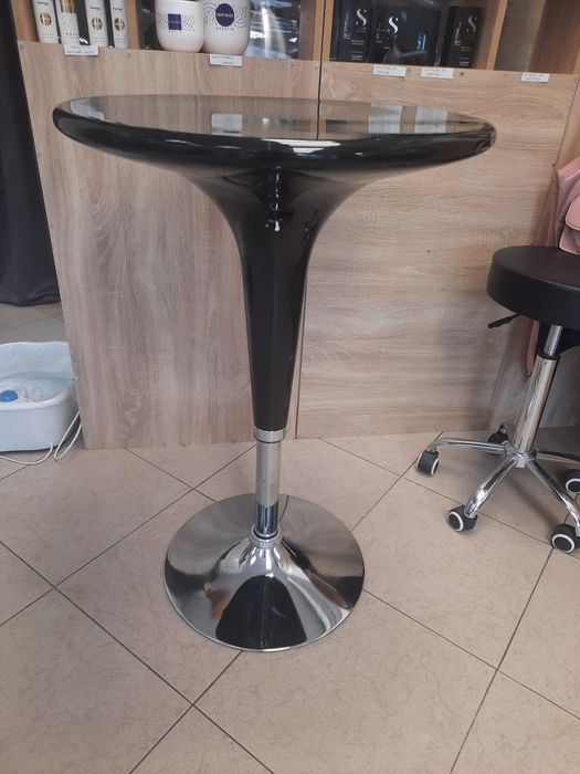 Бар маса или коктейлна маса