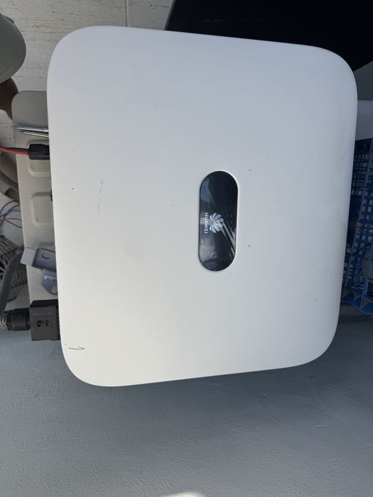 Invertor hibrid huawei trifazic 6kw plus smart meter