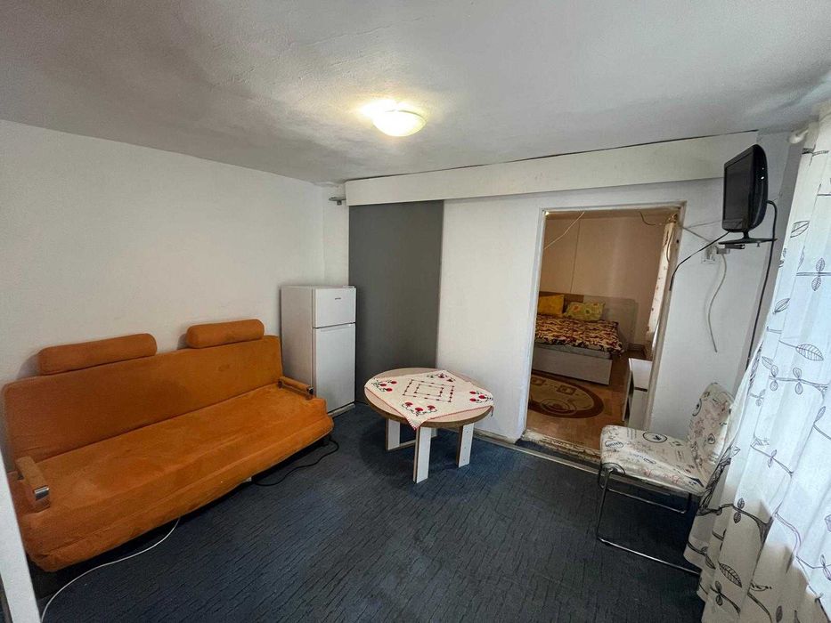 Apartament 2 camere de închiriat – la curte, Sos. Colentina
