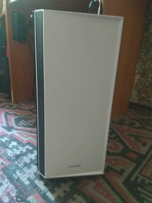 Геймърски Компютър Ryzen 7-1700X-GTX 1070 8gb-16gbDDR4 /500 ssd-1tb hdd