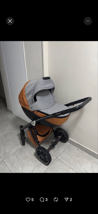 Коляска в отличном состояние