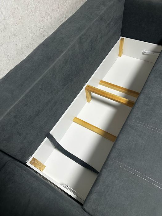 Продам диван и стол