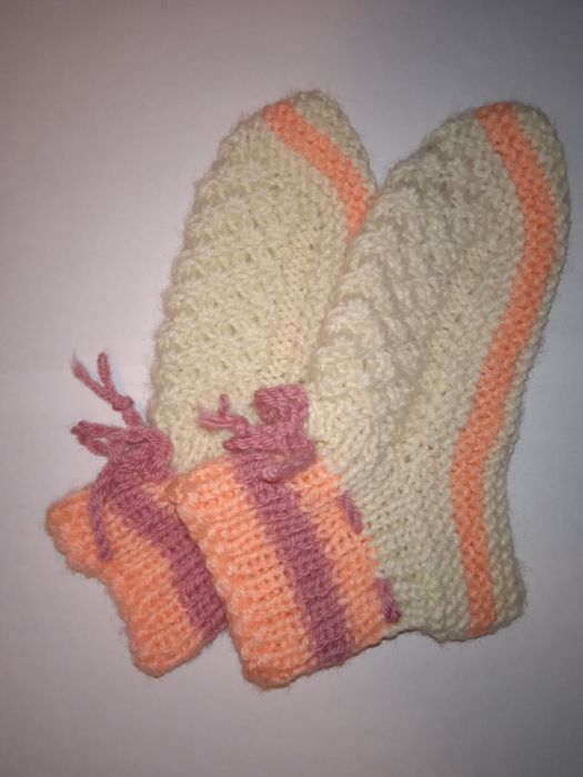 Ciorapi lucrati manual