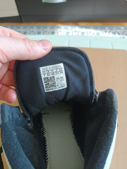 Adidași adidas 40