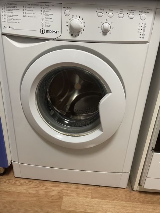 Стиральная машина indesit