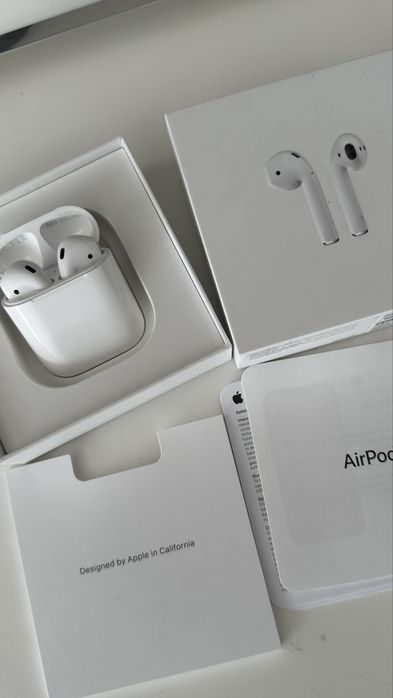 AirPods (оригинални)