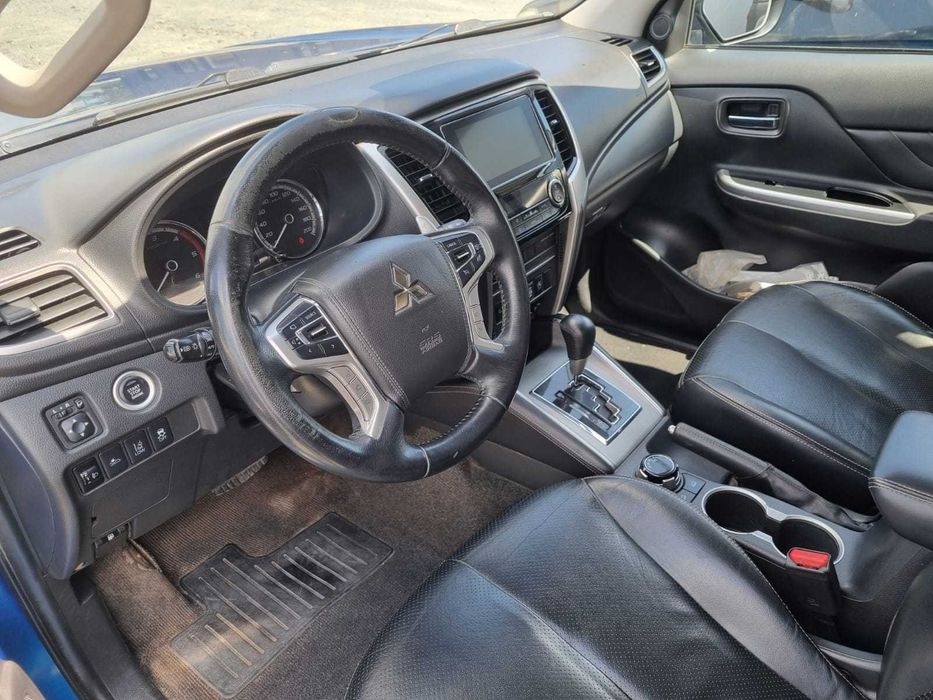 Mitsubishi L200 4x4 Automat • 2021 • TVA deductibil • FULL OPTION