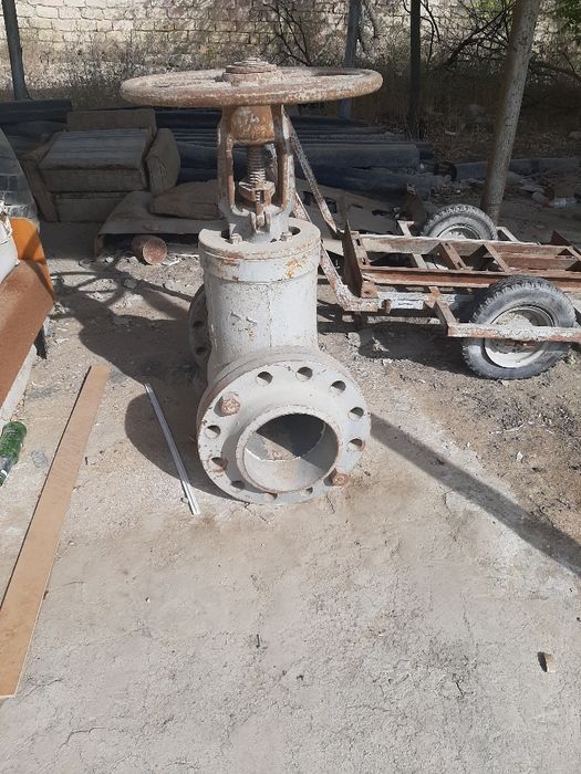 Задвижка  ду - 250 мм