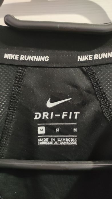 Nike M size ДАМСКА спортна фланелка