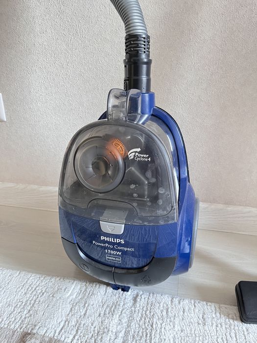 Пылесос Philips в хорошем состоянии