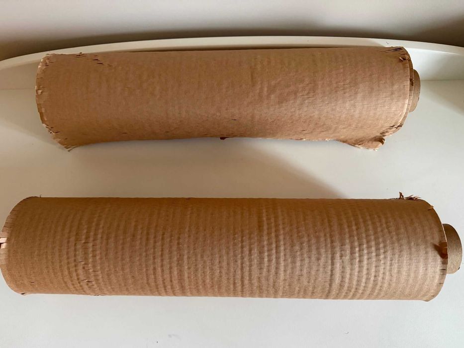 2 бр. разтегателна хартия „Пчелна пита“ – 80 м / 50 см