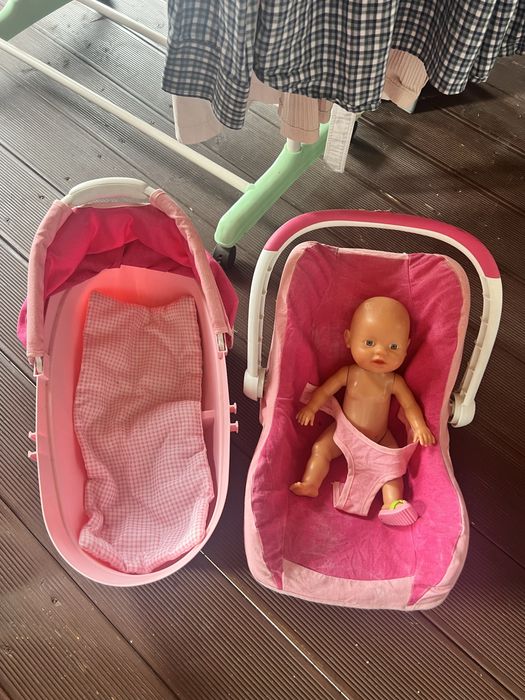 Кош и столче за кукли