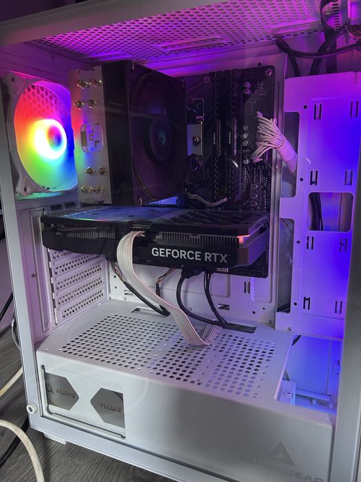 Vând Pc Gaming Impecabil