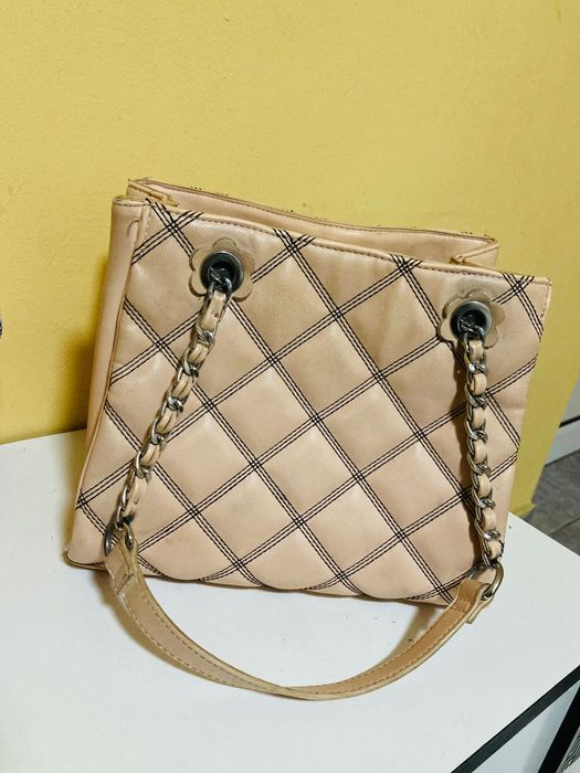 Дамски чанти малко използвани