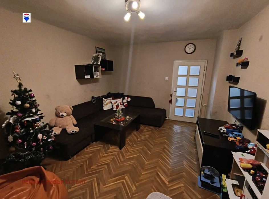 Тристаен апартамент за продажба кв. Хъшове, гр. Русе