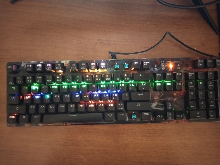 Клавиатура A4Tech Bloody B810R.