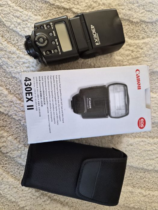 Светкавица Canon 430 EX II