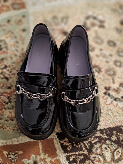 Продам новые туфли