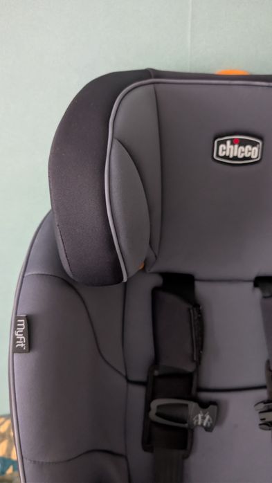 Продам автокресло chicco