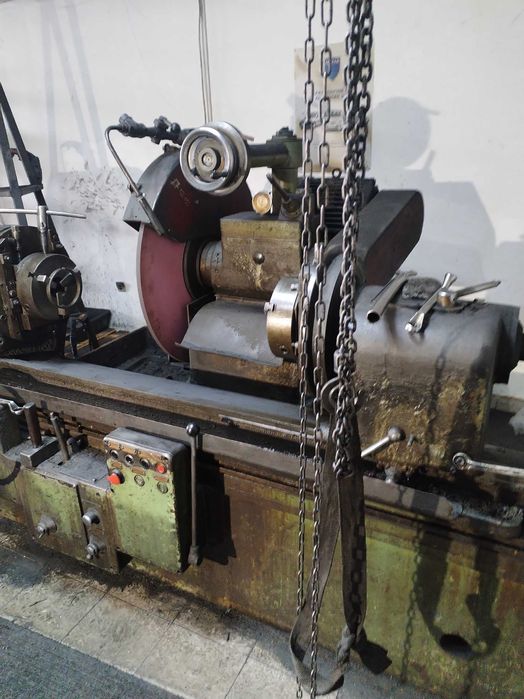 Машина за шлайфане на колянови валове