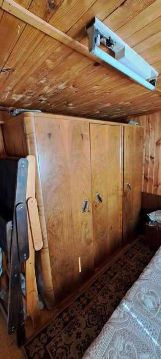 Гардероб трикрилен