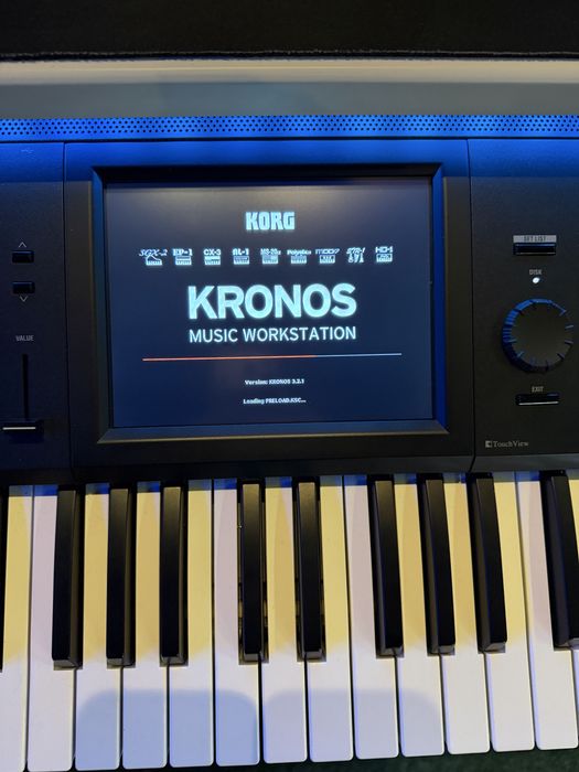 Korg KRONOS 3   Перфектен