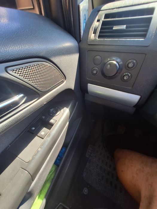 Opel Zafira B.  1.6 benzină
