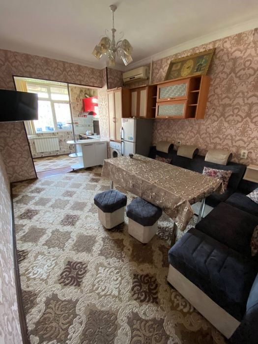 Qora tosh Media parki orqasi 4 xona 3 xona qilingan Arenda srochna