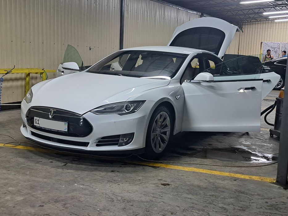 Tesla Model S 90D Dual Motor, 2016 г. Американка
