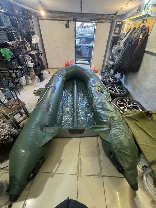 Лодка B-370 надувная